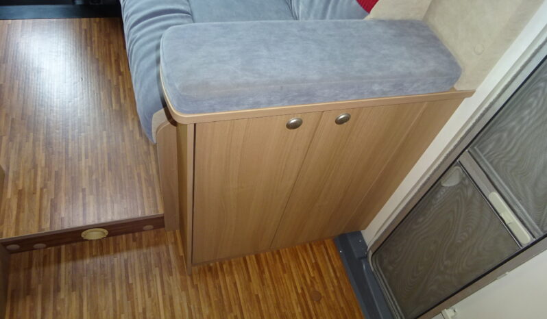 BURSTNER IXEO 666 pieno