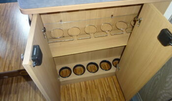 BURSTNER IXEO 666 pieno