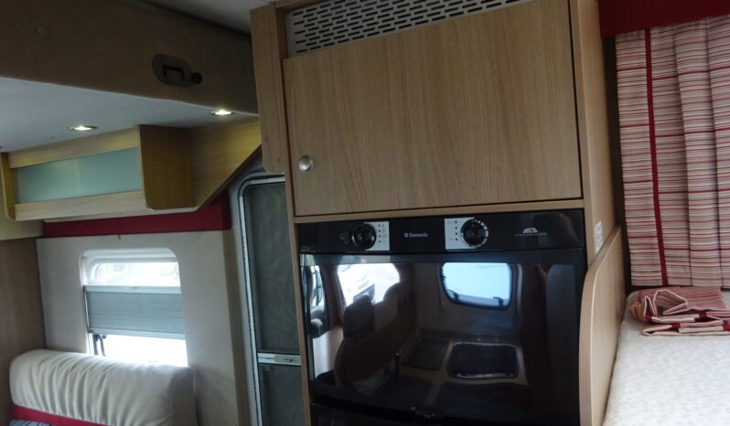 BURSTNER IXEO 666 pieno