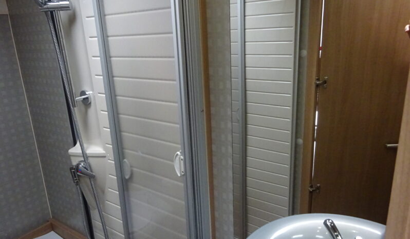 BURSTNER IXEO 666 pieno