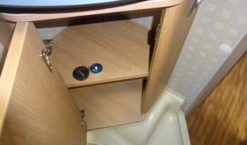 BURSTNER IXEO 666 pieno